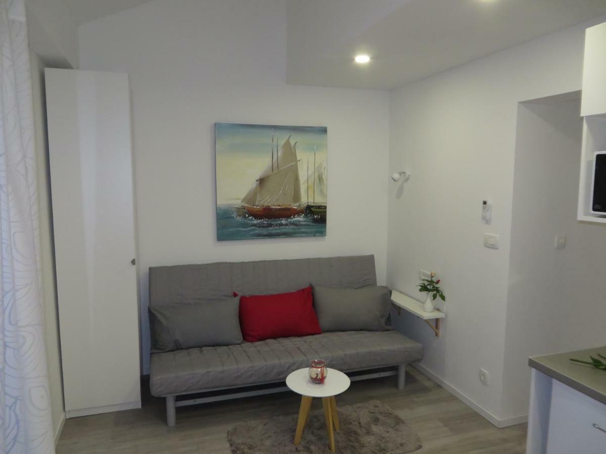 Apartmani Raos Dugi Rat Exterior photo