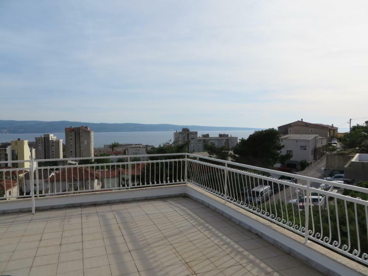 Apartmani Raos Dugi Rat Exterior photo
