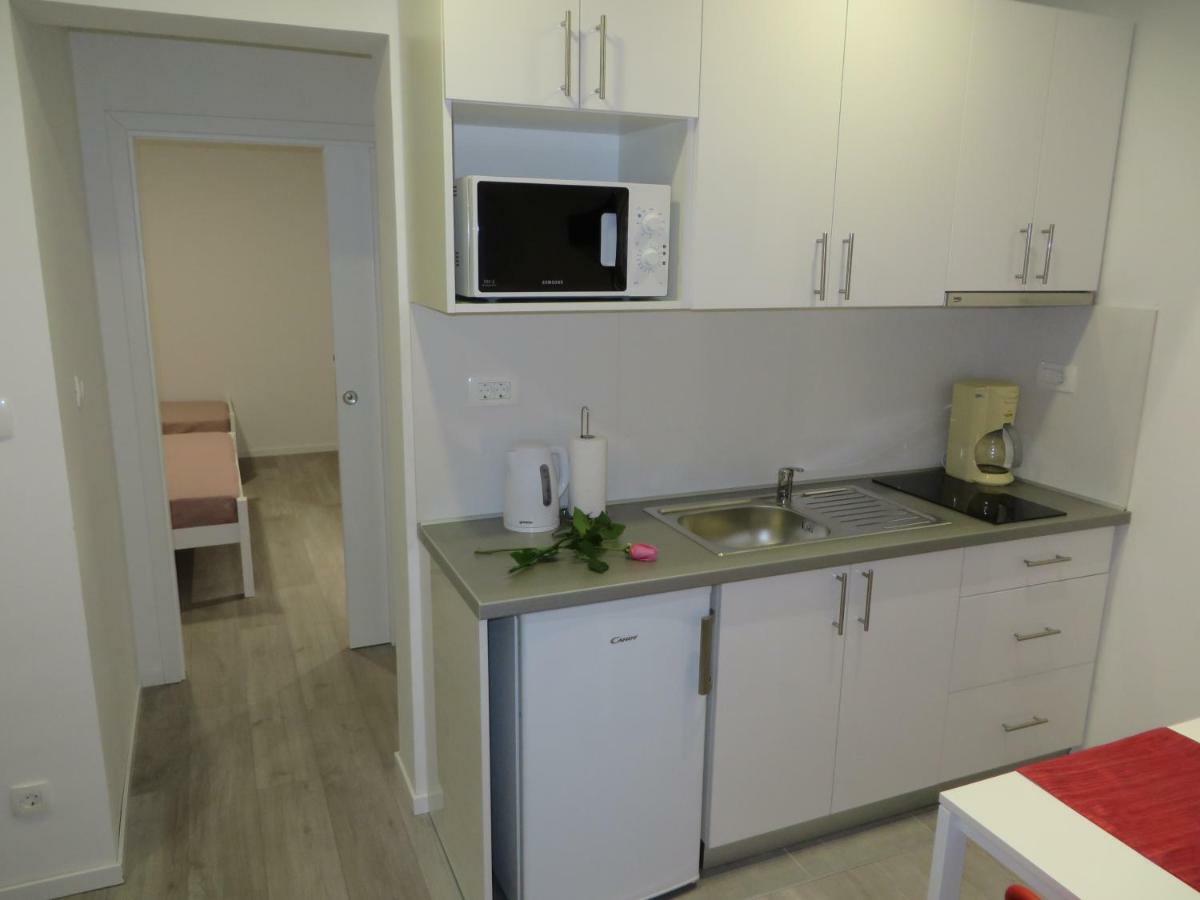 Apartmani Raos Dugi Rat Exterior photo