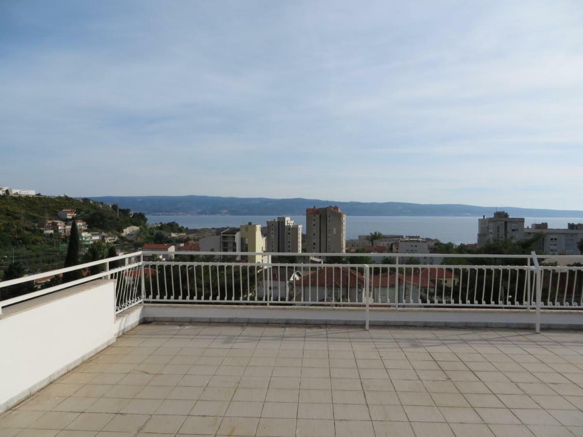 Apartmani Raos Dugi Rat Exterior photo